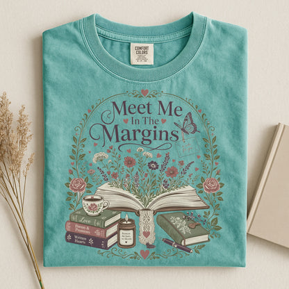 Meet Me in the Margins Romance Reader BookTok T-Shirt